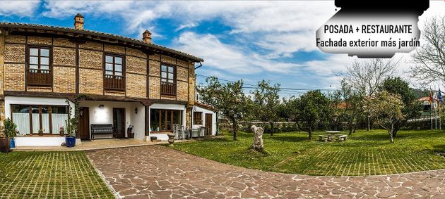 Foto 2 de Casa en venda a Alfoz de Lloredo de 6 habitacions amb terrassa i jardí