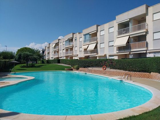 Foto 2 de Piso en venta en calle Del Teix de 2 habitaciones con terraza y piscina