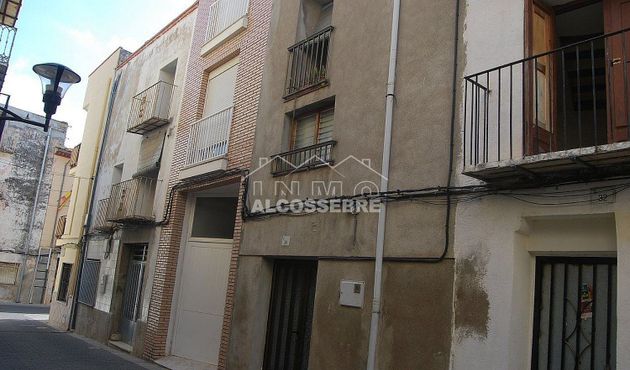 Foto 2 de Venta de casa en calle Desamparados de 3 habitaciones con terraza y balcón