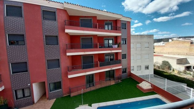 Foto 1 de Piso en venta en calle De Francesc Sospedra de 1 habitación con terraza y piscina