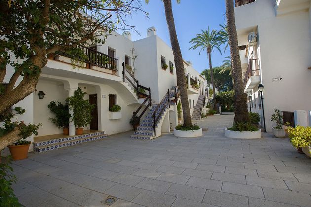 Foto 2 de Pis en venda a calle Del Camí de L'atall de 1 habitació amb terrassa i piscina