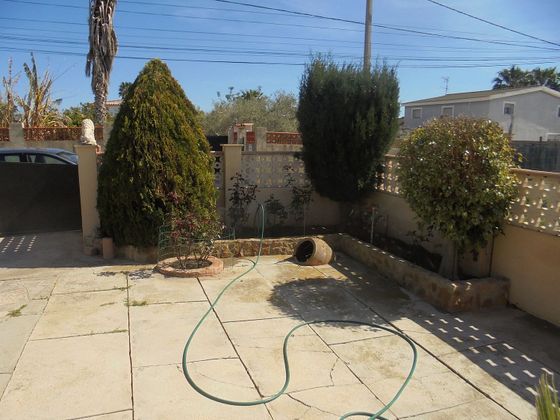 Foto 2 de Chalet en venta en El Grao de 3 habitaciones con terraza y garaje