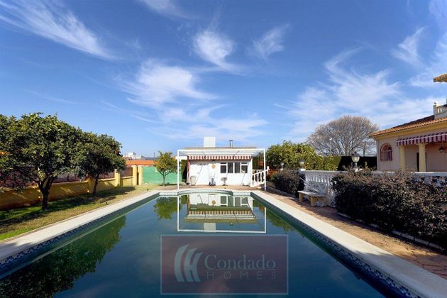 Foto 2 de Venta de chalet en Villarrubia de 6 habitaciones con terraza y piscina