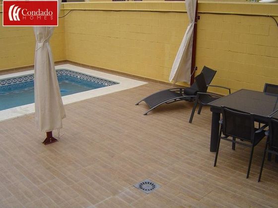 Foto 1 de Casa en venta en El Higuerón de 4 habitaciones con terraza y piscina
