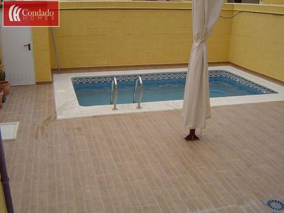 Foto 2 de Casa en venda a El Higuerón de 4 habitacions amb terrassa i piscina