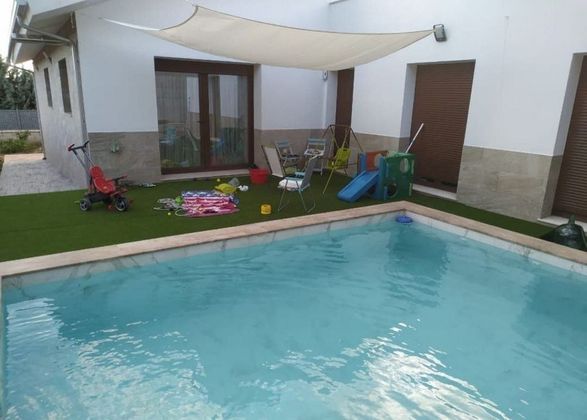 Foto 2 de Venta de casa en Alcolea de 4 habitaciones con piscina y calefacción