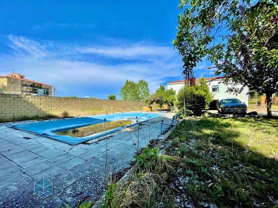 Foto 2 de Xalet en venda a Argés de 4 habitacions amb terrassa i piscina