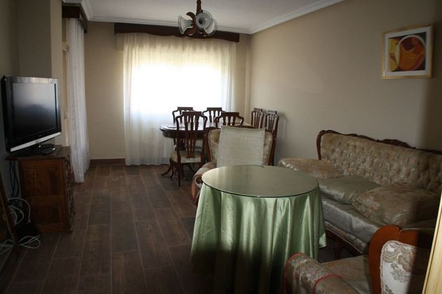 Foto 1 de Pis en venda a Plasencia de 4 habitacions amb terrassa i calefacció