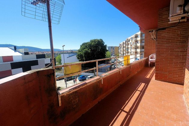 Foto 1 de Pis en venda a calle Del Cardenal Carvajal de 4 habitacions amb terrassa