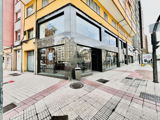 Foto 1 de Alquiler de local en calle Gutiérrez Herrero de 300 m²