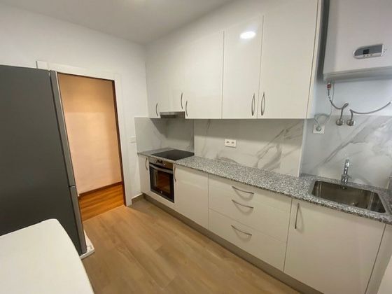 Foto 2 de Piso en venta en Centro - Avilés de 3 habitaciones con garaje y ascensor