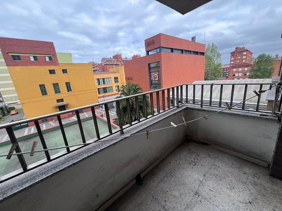 Foto 2 de Venta de piso en La Magdalena - Versalles de 3 habitaciones con terraza y garaje