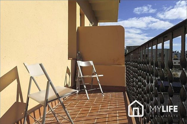 Foto 1 de Piso en venta en La Vila Olímpica del Poblenou de 3 habitaciones con balcón y aire acondicionado