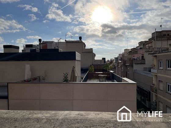 Foto 2 de Dúplex en venda a Vila de Gràcia de 4 habitacions amb terrassa i balcó