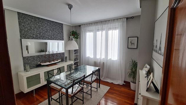 Foto 1 de Piso en venta en Portugalete de 3 habitaciones con garaje y balcón