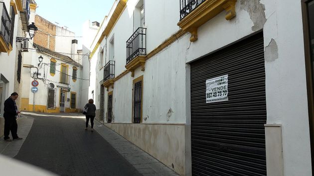 Foto 1 de Chalet en venta en calle Antonio Espin de 5 habitaciones con balcón