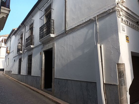 Foto 1 de Venta de casa adosada en calle Rey Heredia de 5 habitaciones con terraza y garaje