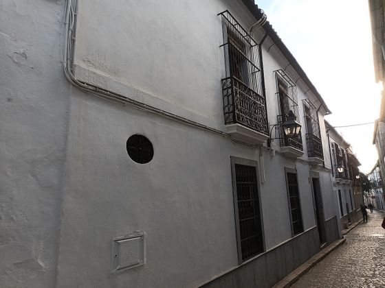 Foto 2 de Casa adossada en venda a calle Rey Heredia de 5 habitacions amb terrassa i garatge