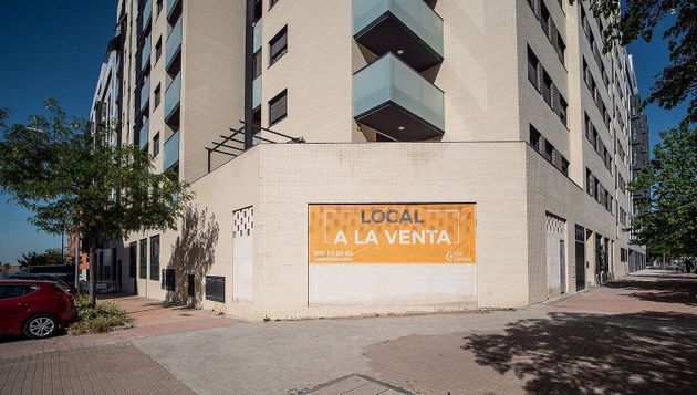 Foto 2 de Venta de local en avenida Ensanche de Vallecas de 75 m²