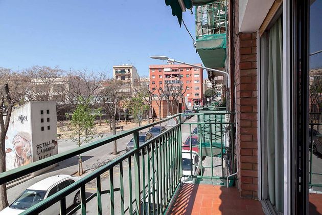 Foto 1 de Piso en venta en Cerdanyola de 3 habitaciones con balcón