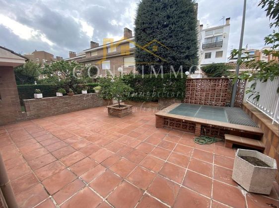 Foto 1 de Casa en venda a Centre - Pineda de Mar de 4 habitacions amb terrassa i piscina