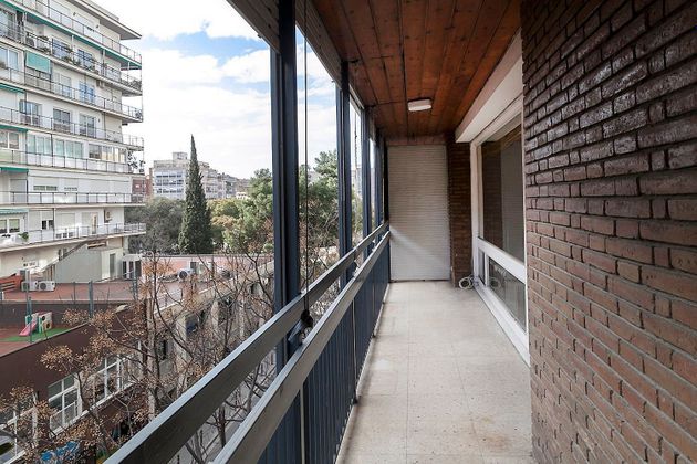 Foto 1 de Venta de piso en Les Corts de 4 habitaciones con terraza y balcón