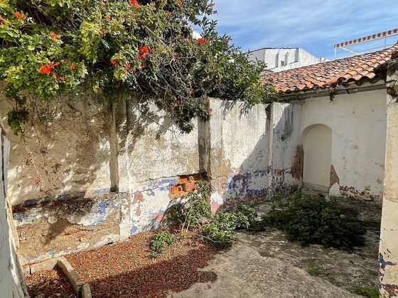 Foto 2 de Casa adossada en venda a Olivenza de 12 habitacions amb terrassa i garatge