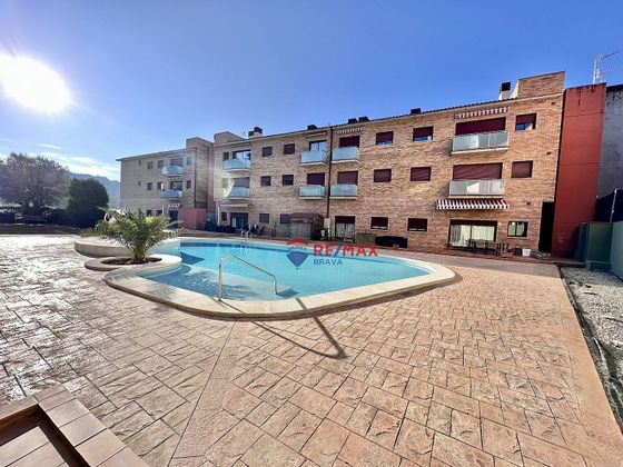 Foto 1 de Pis en venda a calle Gaziel de 3 habitacions amb terrassa i piscina