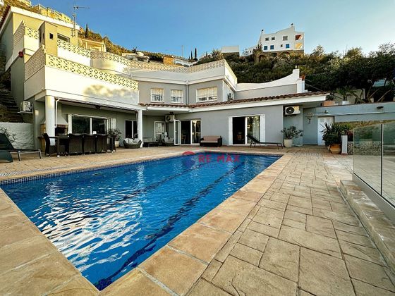Foto 2 de Xalet en venda a calle De Marià Aguiló de 3 habitacions amb terrassa i piscina