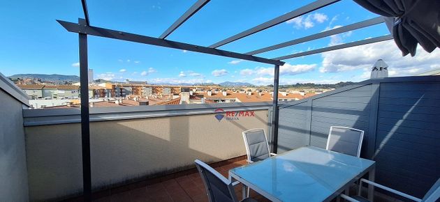 Foto 1 de Àtic en venda a calle València de 4 habitacions amb terrassa i garatge