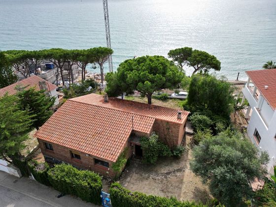 Foto 1 de Xalet en venda a Arenys de Mar de 4 habitacions amb terrassa i garatge