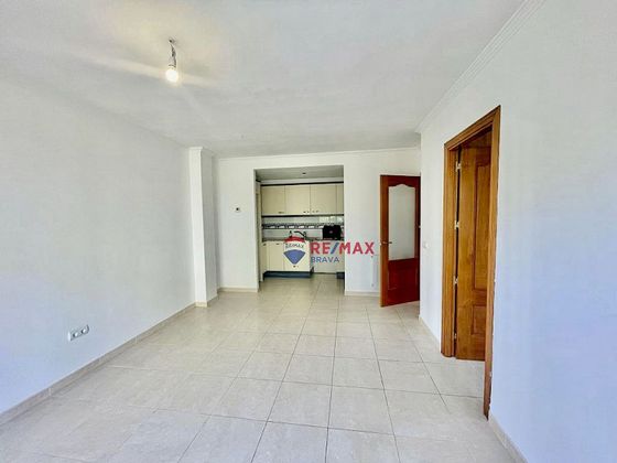 Foto 1 de Pis en venda a calle De Montras de 2 habitacions amb terrassa i garatge