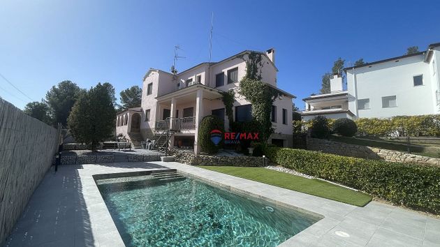 Foto 2 de Chalet en venta en calle Moreneta de 4 habitaciones con terraza y piscina