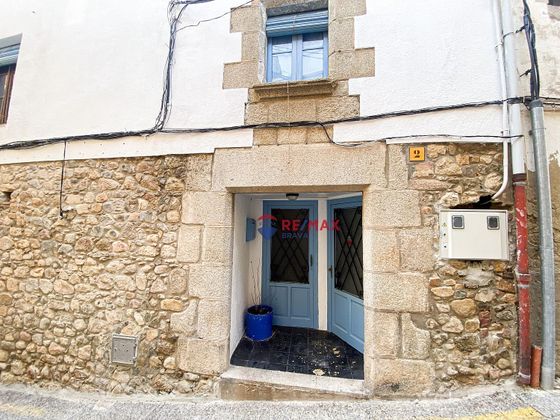 Foto 1 de Casa en venda a calle Genís Ponjoan de 4 habitacions amb terrassa i garatge