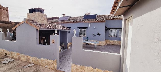 Foto 2 de Casa en venta en rambla Ruices de 3 habitaciones con terraza y garaje