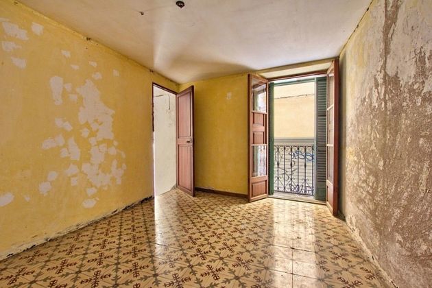 Foto 2 de Pis en venda a La Llotja - Sant Jaume de 5 habitacions i 183 m²