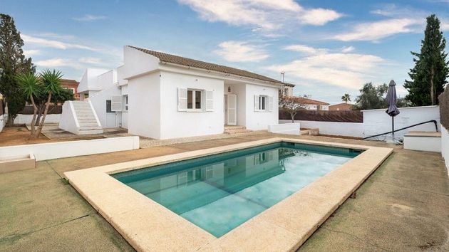 Foto 1 de Chalet en venta en Badia Blava-Badia Gran-Tolleric de 3 habitaciones con terraza y piscina