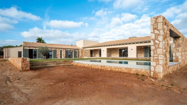 Foto 2 de Venta de casa rural en Campos de 5 habitaciones con terraza y piscina