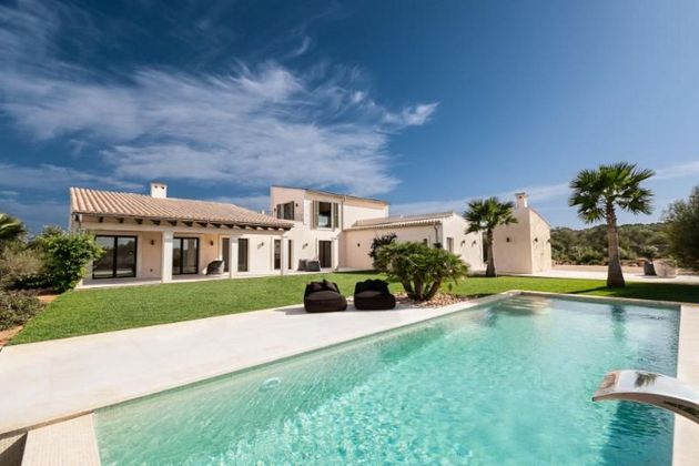Foto 1 de Venta de casa rural en Santanyí de 3 habitaciones con terraza y piscina