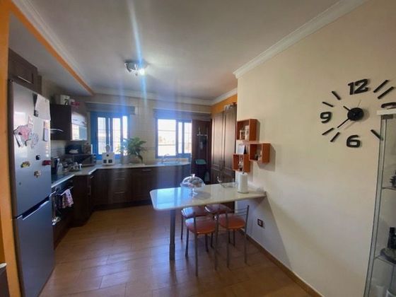Foto 1 de Venta de piso en Vecindario norte-Cruce Sardina de 2 habitaciones con garaje y balcón