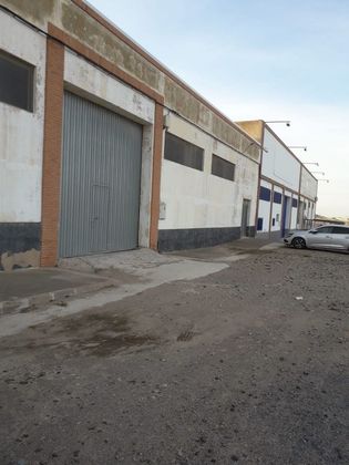 Foto 2 de Nave en alquiler en Alumbres - Escombreras de 605 m²