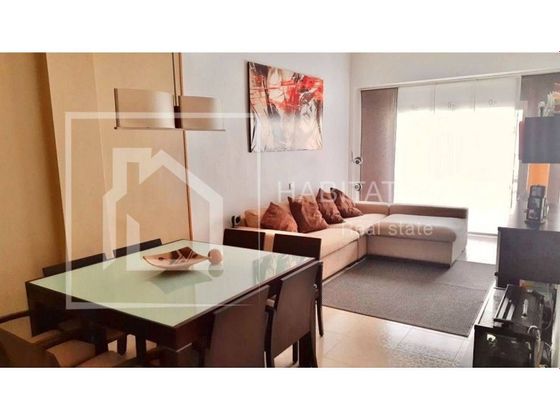 Foto 1 de Àtic en venda a Eixample Sud – Migdia de 4 habitacions amb terrassa i balcó