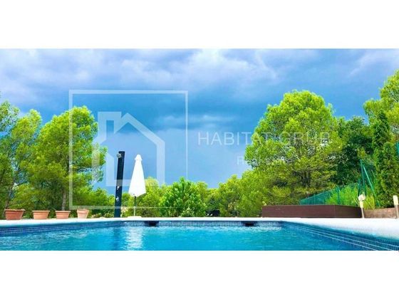 Foto 2 de Xalet en venda a Sant Julià de Ramis de 5 habitacions amb terrassa i piscina
