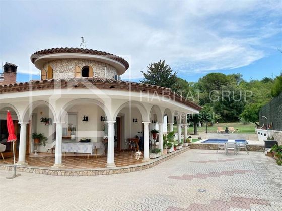 Foto 2 de Venta de casa en Montilivi - Palau de 4 habitaciones con piscina y garaje