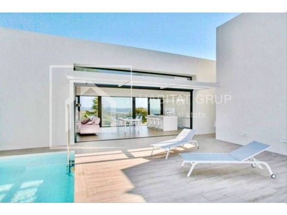 Foto 1 de Xalet en venda a avenida Del Cavall Bernat de 4 habitacions amb terrassa i piscina