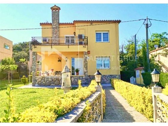 Foto 1 de Casa en venda a Sant Julià de Ramis de 5 habitacions amb terrassa i garatge
