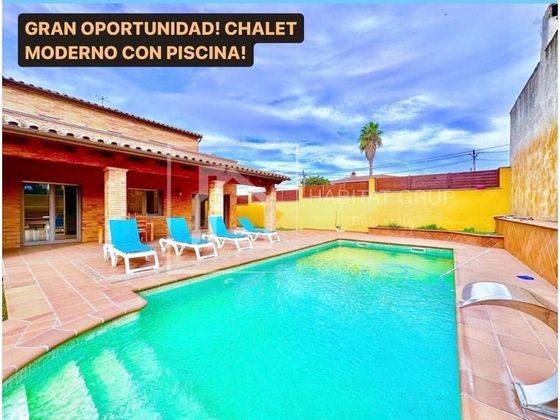 Foto 1 de Casa en venda a calle De Cèsar August de 4 habitacions amb terrassa i piscina
