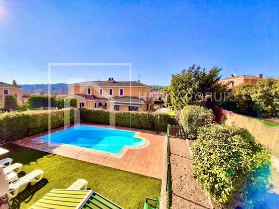 Foto 2 de Casa en lloguer a Sant Julià de Ramis de 4 habitacions amb terrassa i piscina