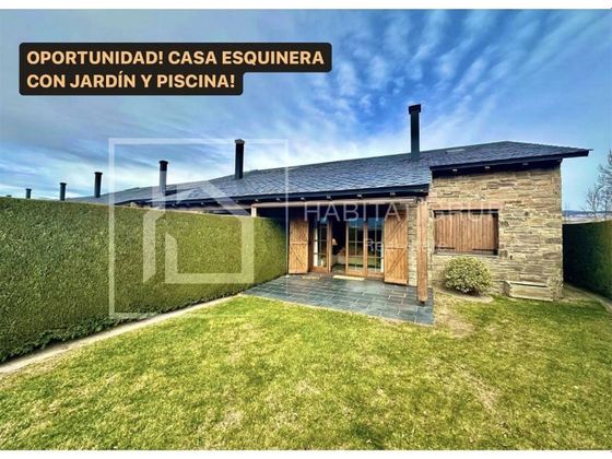 Foto 1 de Casa en venda a Santa Llocaia de 4 habitacions amb piscina i garatge