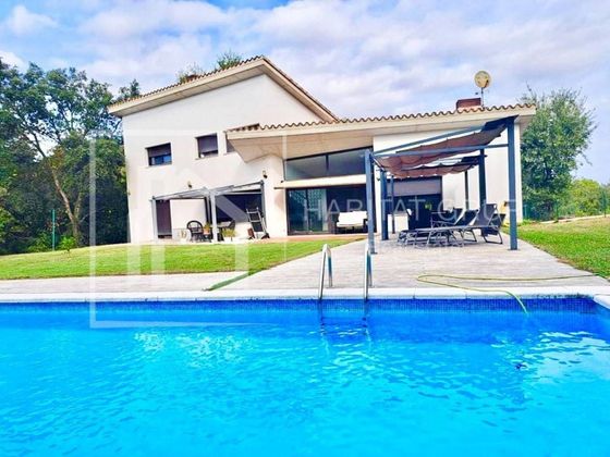 Foto 1 de Casa en venda a Bescanó de 4 habitacions amb terrassa i piscina